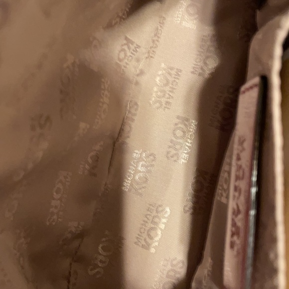 Michael Kors clutch bag - Picture 4 of 7